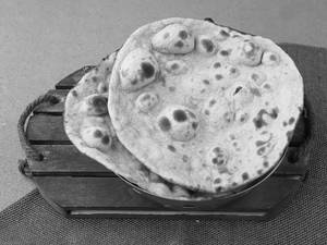 Whole Wheat Plain Tandoori Roti