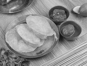 Luchi (3pcs) With Alu Dum(2pcs) And Egg Kosha (1pc)