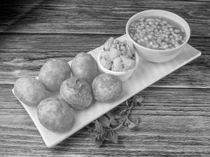 Pani Wale Aate Ke Golgappa
