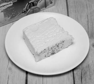 Pista Ice Cream Slab