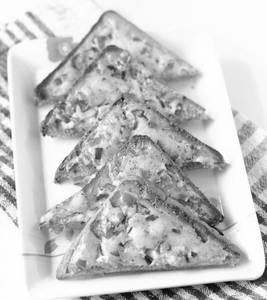 Cheese Chilly Onion Toast (250 Gm)