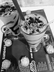Ferrero rocher [350 ml]