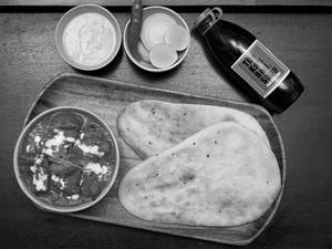 Butter Chicken Naan Combo