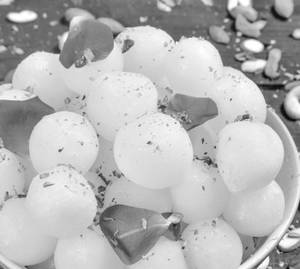 White Rasgulla