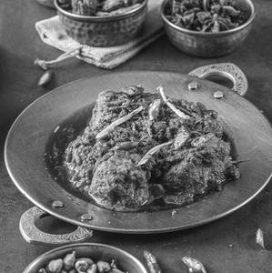 Chicken Bhuna [4 Pcs]