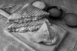 Samosa Cheese Chilli Toast