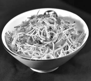 Veg Singapoori Chowmein