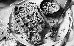 Pistachios Waffles With White Chocolate