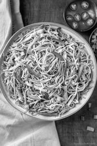 Chi. Chopper Noodles