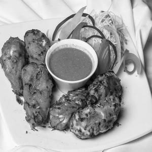 Tandoori Momo Veg Dry ( 8 Pcs )
