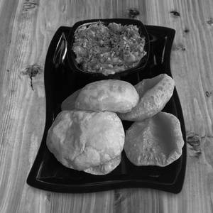 Puri Bhaji ( Aalo Sabzi )                                              