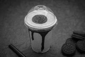 Creamy Oreo Thick Shake