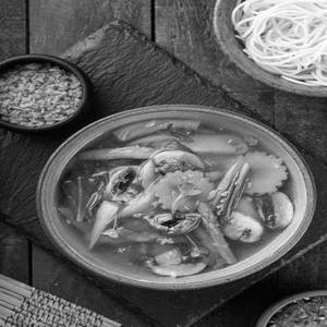 Oriental Clear Noodle Soup - Veg