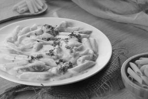 White Sauce Veg Pasta