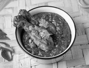 Chicken Do Pyaza (4 Pcs)