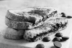 Chocolate Grilled Sandwich [Regular]