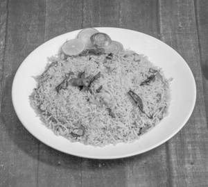 Mughlai Special Mix Veg Fried Rice With Raita 