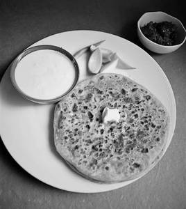 Aloo Pyaz Paratha 