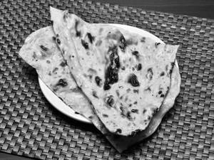 Butter Naan (1 Pc)