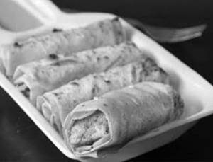 Paneer Tikka Roll (2 Pcs)