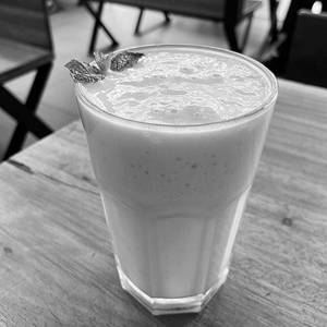 Alphanso Mango Milkshake