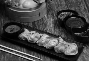 Chicken Steamed Momos ( 6 Pcs )