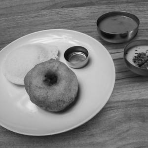 Idli Vada