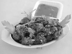 Butter Veg Manchurian (Served With Sauce)