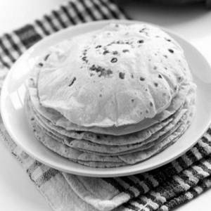 TAWA Chapati (desi Ghee Lagaker)