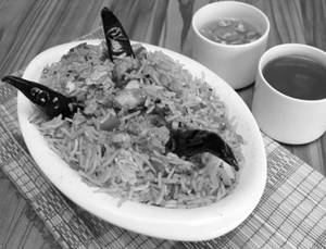 Schezwan Chicken Fried Rice