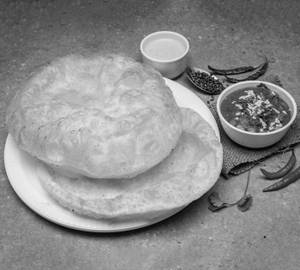 Choley Bhature Desi Ghee [2pcs]
