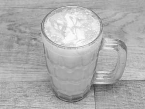 Kesar Shake With Vanilla Ice Cream