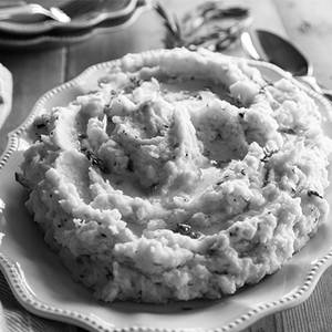 Cream Roasted Garlic And Cheese Mashed Potatoes