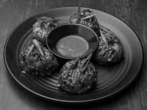 Fried Veg Momos (6 Pcs)