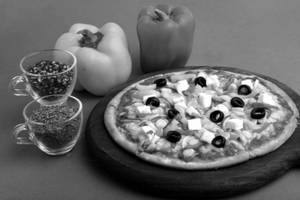 Bbq Paneer Pizza