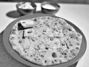 Cheese Chilli Garlic Paratha.