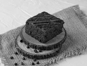 Dark Chocolate Brownie With Ice-cream