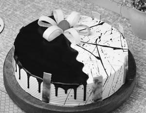 Chocolate Vanilla Cake