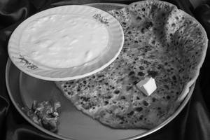 Punjabi Aloo Pyaz Paratha