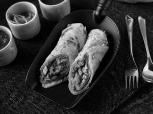 Paneer Tikka Roll(1Pc)