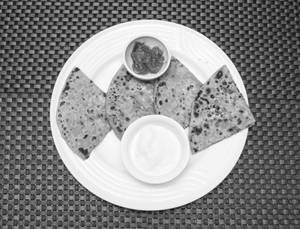 Aloo Paratha (2 Pcs)