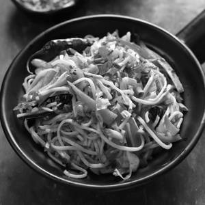 Chilli Garlic Noodles