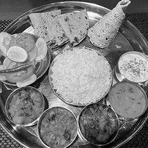 Ghar Ki Thali ( No Onion No Garlic)