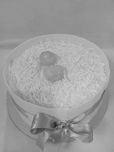 Exotic Litchi Cake 1.2kg