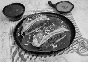 Tawaa Mystery Special Chicken Naan Sandwich