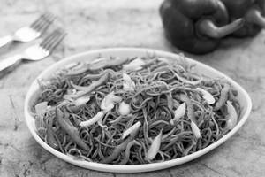 Veg Hakka Noodles