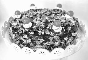 Chocolate Walnut Cake (500 grams)