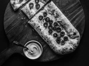 Stuffed Garlic Bread with Olives