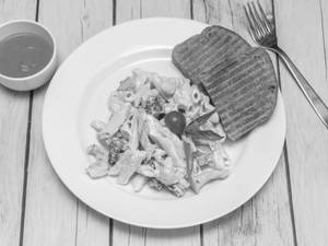 Veg White Sauce Penna Pasta