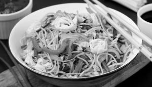 Egg Hakka Noodles